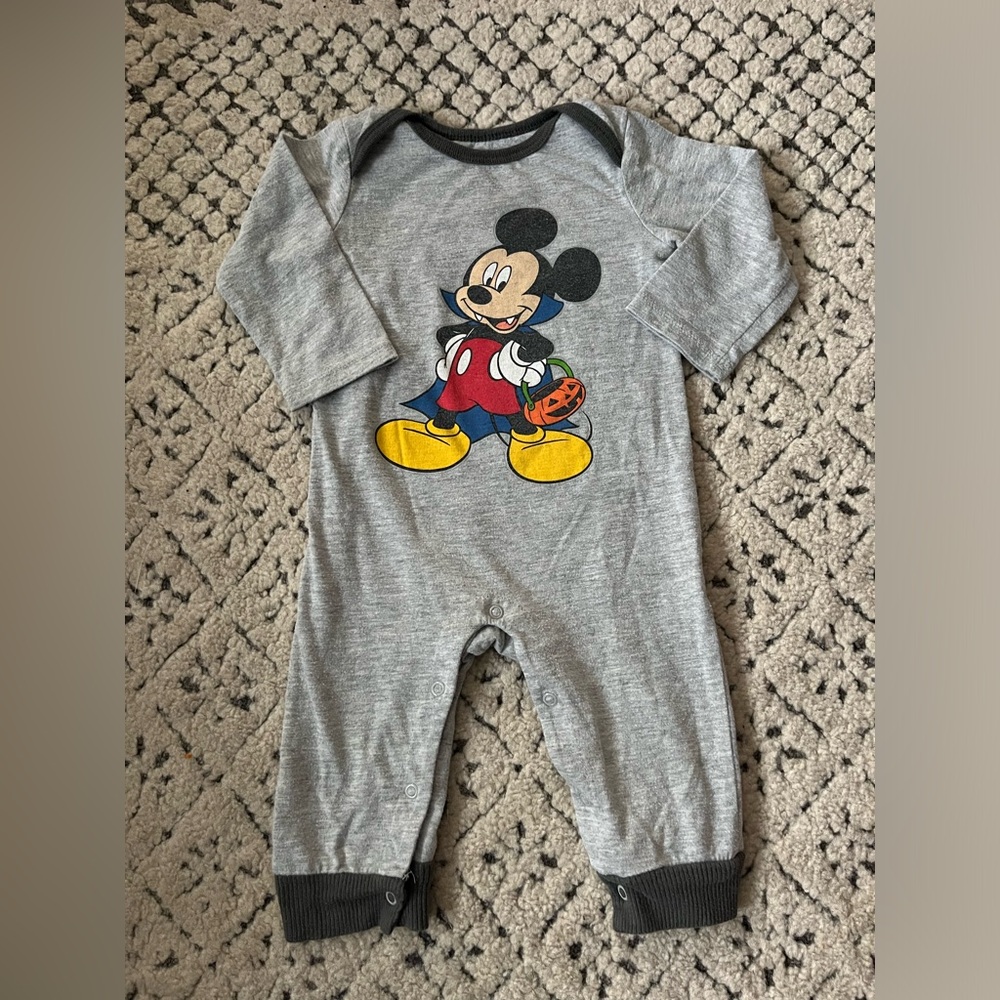 DISNEY Baby Boy 6-9 Months Halloween PJ’s